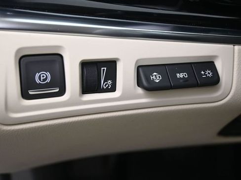 Used 2021 Cadillac XT6 Premium Luxury image 20