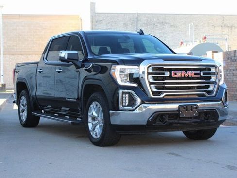 Used 2021 GMC Sierra 1500 SLT image 2
