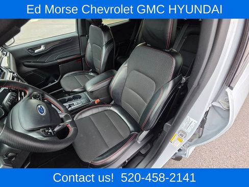 Used 2025 Ford Escape ST-Line AWD/4WD image 10