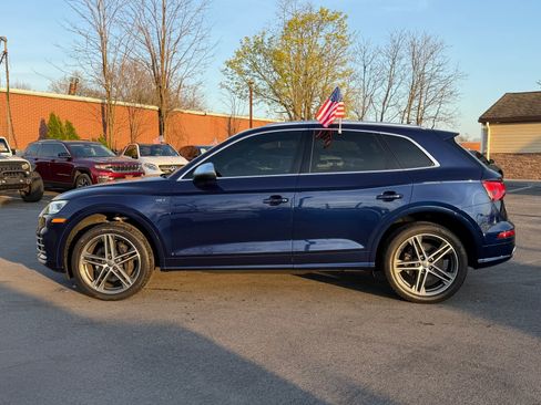 Used 2018 Audi SQ5 Premium Plus w/ Navigation Package AWD/4WD image 2