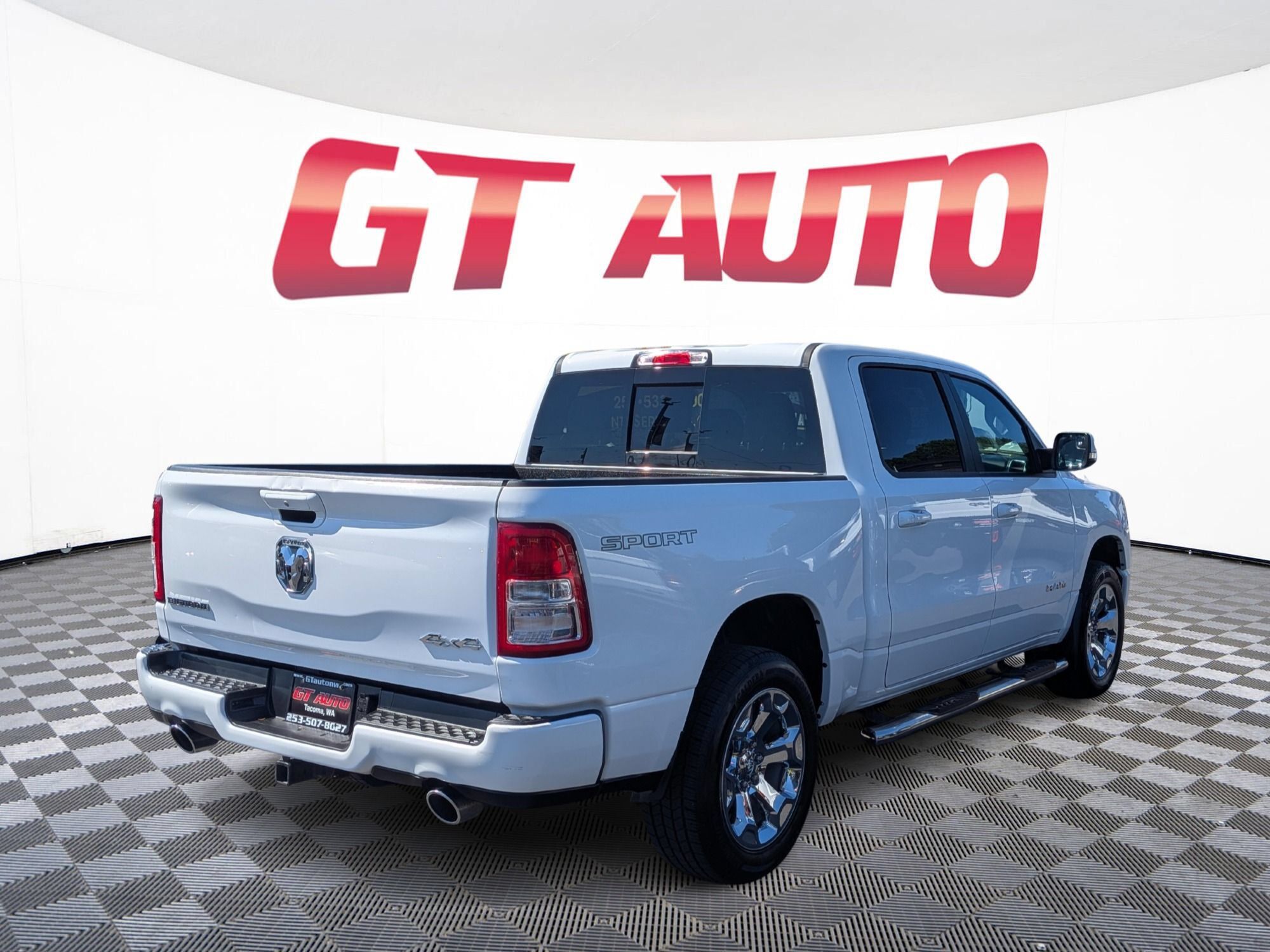 Used 2020 RAM 1500 Big Horn AWD/4WD image 5