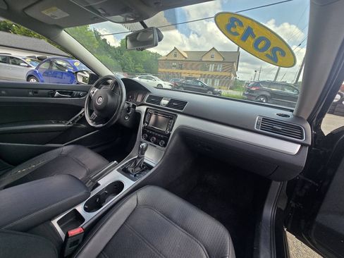 Used 2013 Volkswagen Passat 2.5 SE FWD image 35