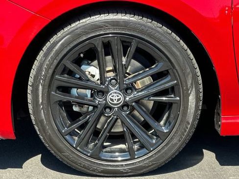 Used 2025 Toyota Camry SE FWD image 30