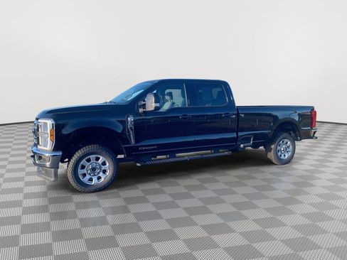 Used 2024 Ford F250 XLT image 1