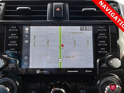 Used 2024 Toyota 4Runner TRD Off-Road Premium image 8