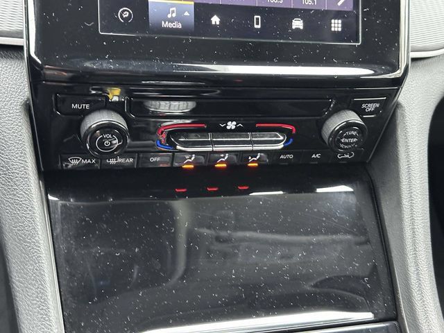 Certified 2024 Jeep Grand Cherokee Laredo X AWD/4WD image 34