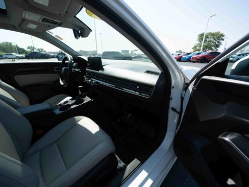 Certified 2024 Honda Civic Touring image 24