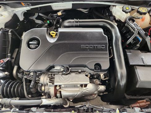 Used 2024 Chevrolet Malibu LT FWD image 34
