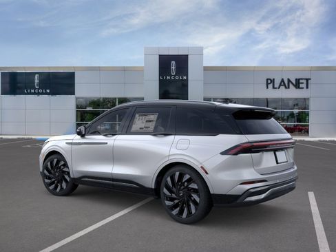 New 2026 Lincoln Nautilus Reserve w/ Jet Appearance Package AWD/4WD image 4