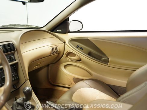 Used 2001 Ford Mustang Cobra RWD image 33