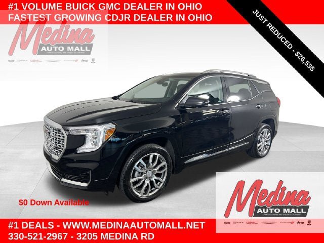 Used 2023 GMC Terrain Denali AWD/4WD image 1