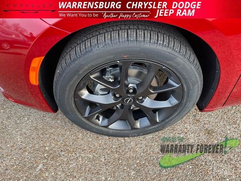 New 2026 Chrysler Pacifica Select w/ S Appearance Package image 14