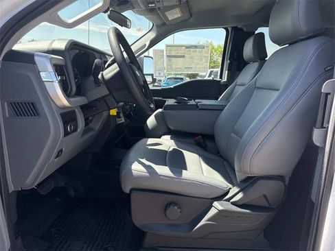 New 2025 Ford F350 XL w/ XL Chrome Package image 13