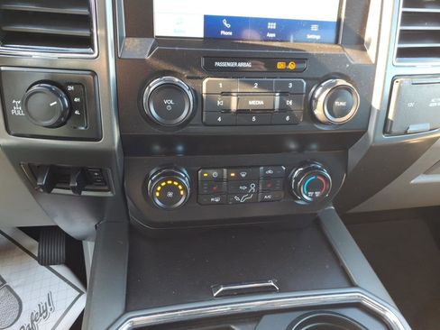 Used 2020 Ford F250 XLT w/ XLT Premium Package image 14