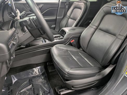 Used 2022 Lincoln Corsair AWD w/ Premium Package image 13