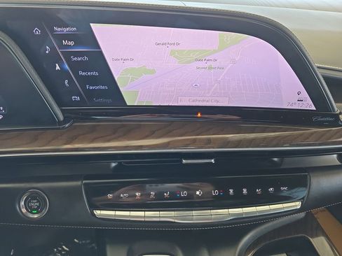 Certified 2023 Cadillac Escalade Premium Luxury Platinum image 14