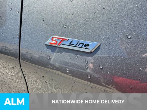 Used 2025 Ford Explorer ST-Line w/ ST-Line Street Pack image 4