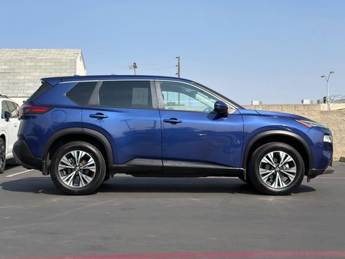 Used 2022 Nissan Rogue SV FWD image 6