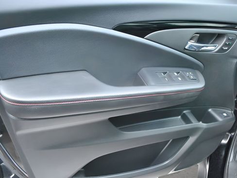 Certified 2024 Honda Ridgeline Black Edition image 25