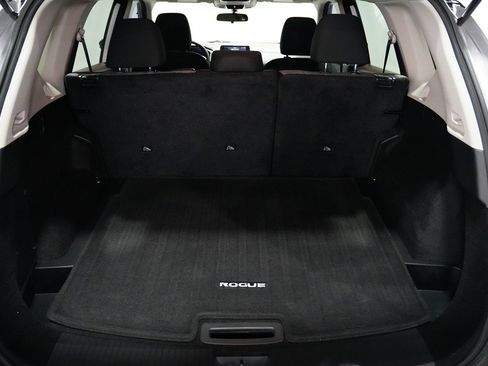 Used 2022 Nissan Rogue SV image 20