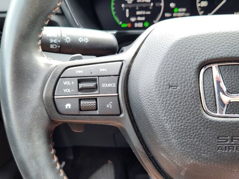 Used 2024 Honda CR-V Sport image 16