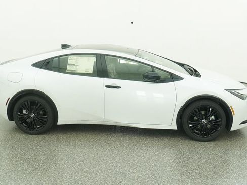 New 2026 Toyota Prius Plug-In Hybrid image 11