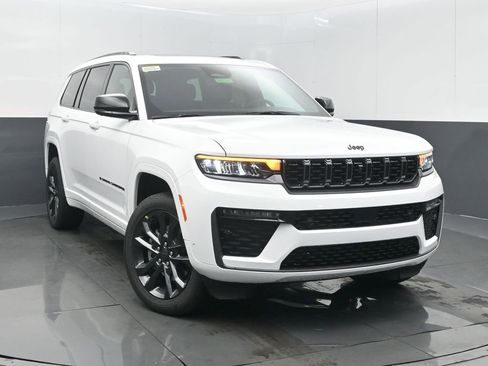 New 2026 Jeep Grand Cherokee L Limited image 2