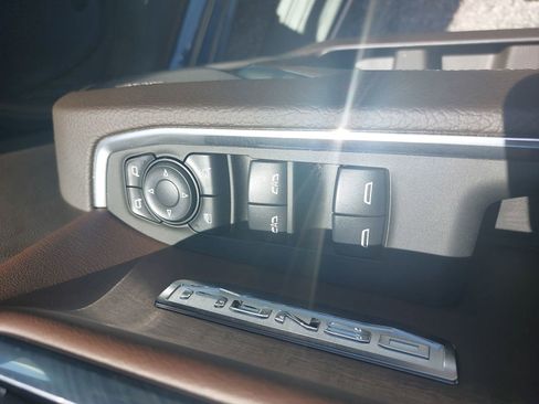 Used 2024 GMC Sierra 1500 Denali w/ Denali Reserve Package AWD/4WD image 29