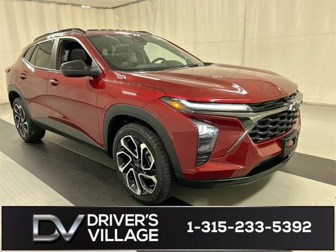 Used 2024 Chevrolet Trax RS w/ Sunroof Package image 1