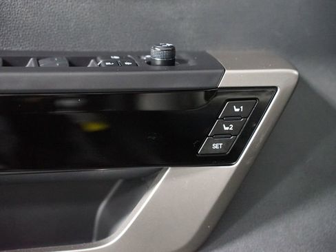 Used 2024 Toyota Tundra Limited image 34