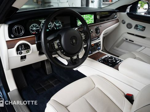 Used 2023 Rolls-Royce Ghost AWD/4WD image 24