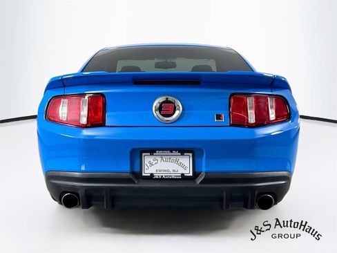 Used 2010 Ford Mustang GT RWD image 6