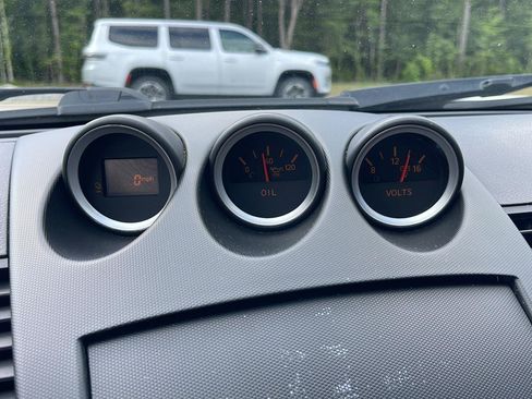 Used 2004 Nissan 350Z Enthusiast w/ Aerodynamics Pkg RWD image 16