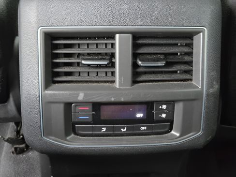 Used 2019 Volkswagen Atlas S FWD image 12
