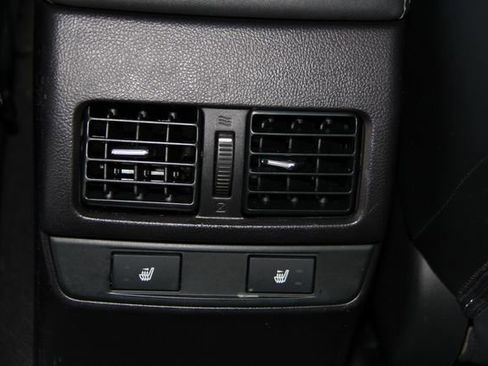 Used 2016 Subaru Outback 2.5i Limited image 28