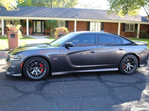 Used 2015 Dodge Charger SRT w/ Harman/Kardon Audio Group image 46
