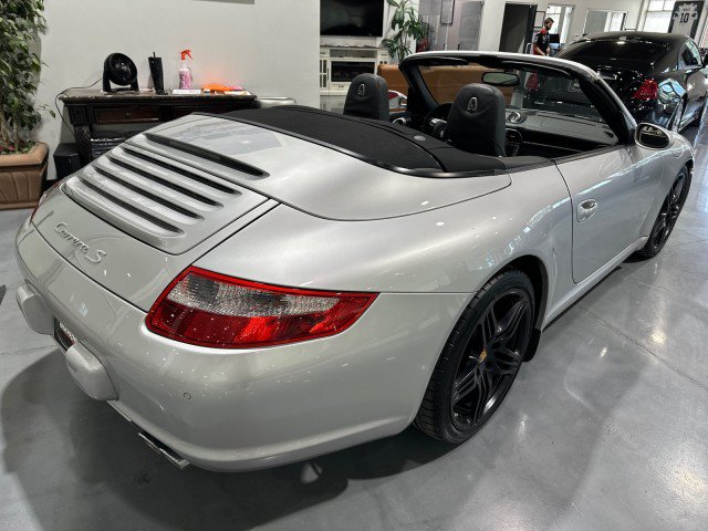 Used 2006 Porsche 911 Carrera S RWD image 2
