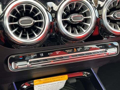 New 2025 Mercedes-Benz GLA 35 AMG 4MATIC image 29