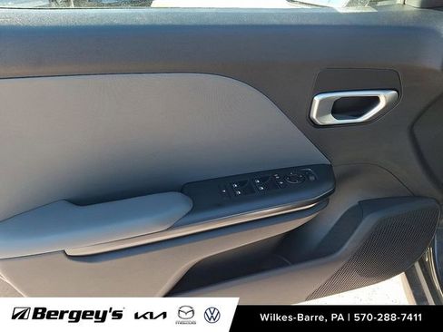 Used 2025 Kia K4 FWD image 9