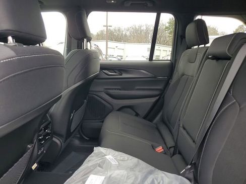 New 2026 Jeep Grand Cherokee Laredo X image 14