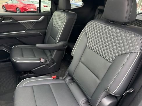 Used 2024 GMC Acadia Denali w/ Super Cruise Package AWD/4WD image 30