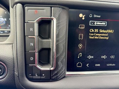 Used 2024 GMC Yukon XL Denali w/ Advanced Technology Package image 34