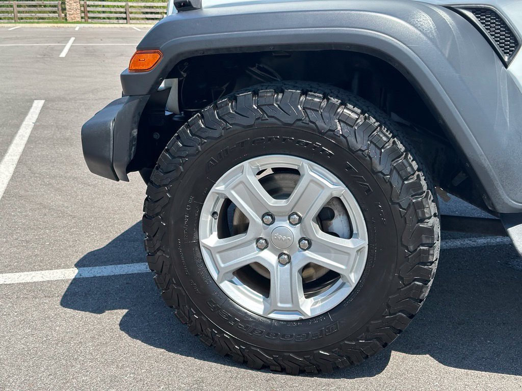 Used 2018 Jeep Wrangler Unlimited Sport S AWD/4WD image 12
