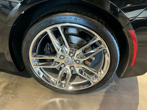 Used 2014 Chevrolet Corvette Stingray Convertible w/ 3LT Preferred Equipment Group image 16