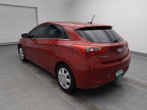 Used 2017 Hyundai Elantra GT image 5