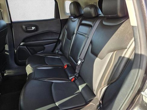 Used 2019 Jeep Compass Limited image 18