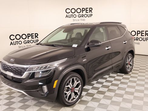 Used 2021 Kia Seltos SX w/ SX Sunroof Package AWD/4WD image 10