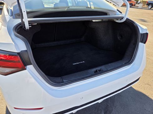 Used 2023 Nissan Sentra SV image 13