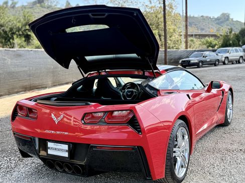 Used 2017 Chevrolet Corvette Stingray Coupe w/ 3LT Preferred Equipment Group RWD image 19