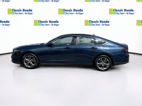 Used 2023 Honda Accord EX image 4